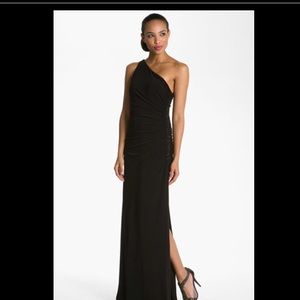 Black one shoulder laundry by Shelli Segal gown.